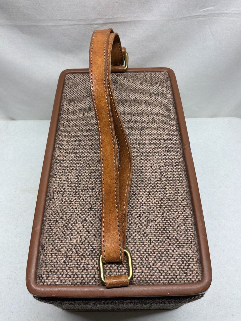 Vintage Hartmann Tweed Travel Train Case with Leather Trim 2 Zip Pouches Inside - Picture 15 of 16